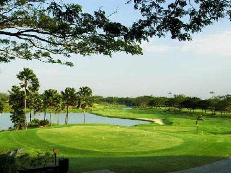 Ciputra Golf, Club & Hotel Surabaya Kemudahan gambar