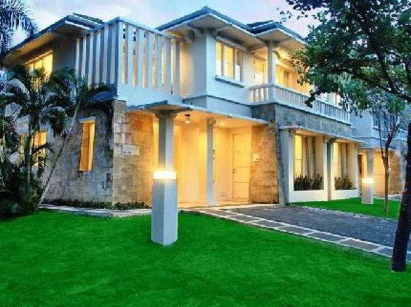 Ciputra Golf, Club & Hotel Surabaya Luaran gambar