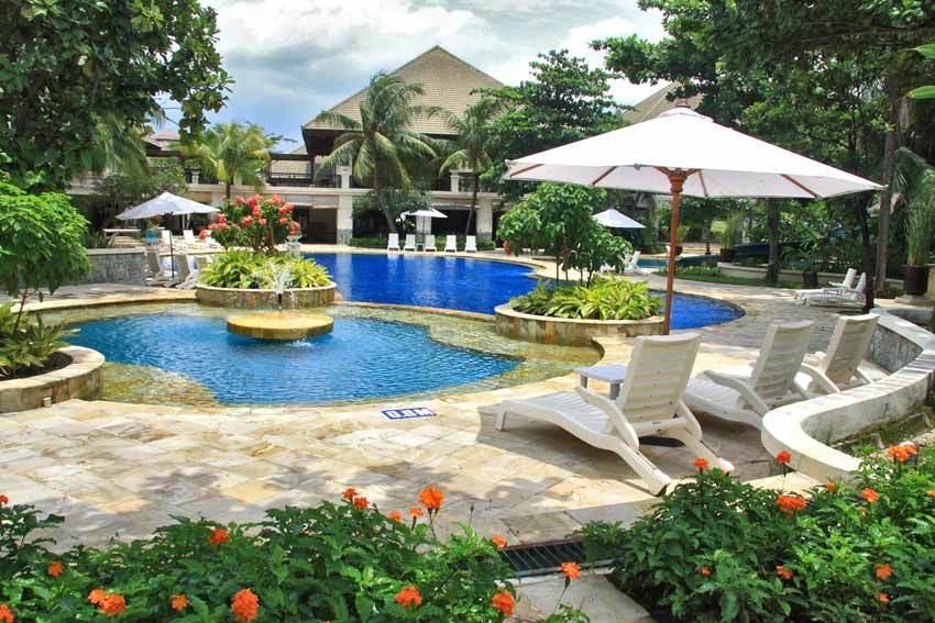 Ciputra Golf, Club & Hotel Surabaya Luaran gambar